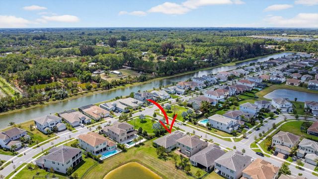 4560 Ambersweet Way, The Acreage, FL 33470