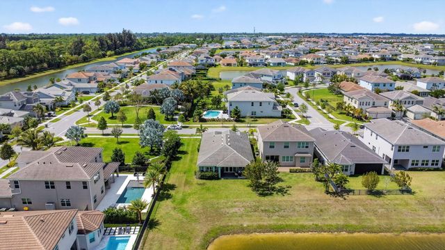 4560 Ambersweet Way, The Acreage, FL 33470