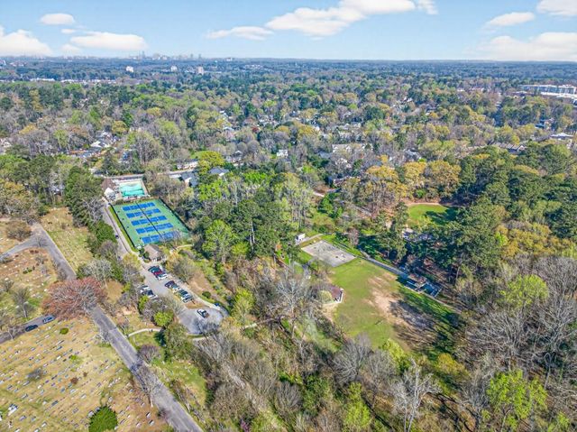 424 Panther Creek Lane, Jackson, GA 30233