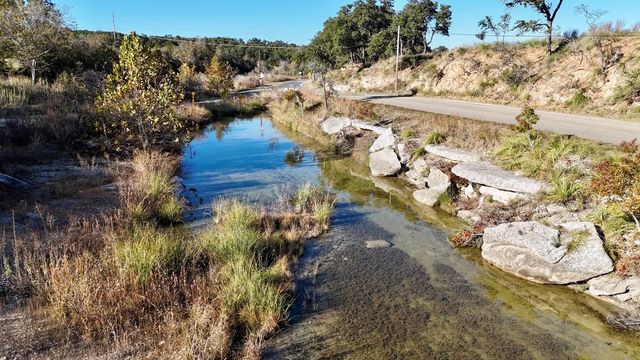 103 Mount Gainor Rd, Dripping Springs, TX 78620