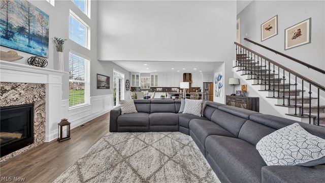 32646 Albion Drive, Avon Lake, OH 44012