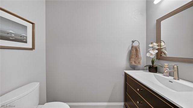 32646 Albion Drive, Avon Lake, OH 44012