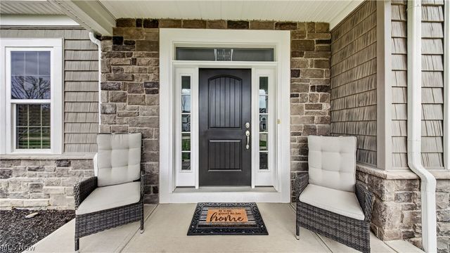 32646 Albion Drive, Avon Lake, OH 44012