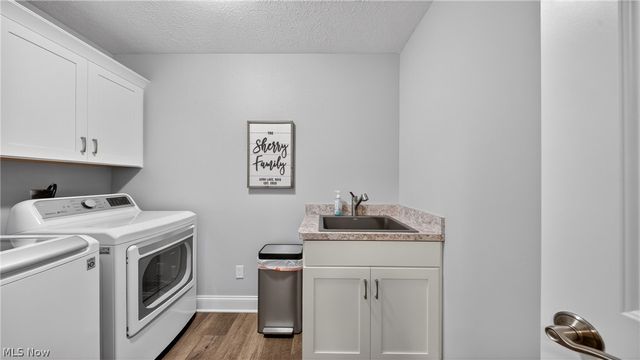 32646 Albion Drive, Avon Lake, OH 44012