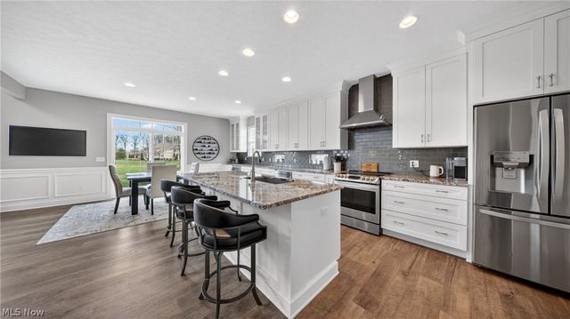 32646 Albion Drive, Avon Lake, OH 44012