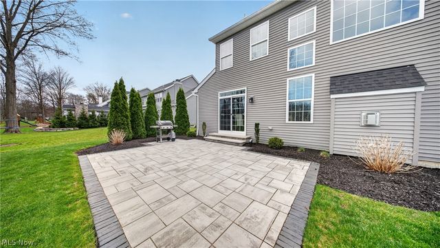 32646 Albion Drive, Avon Lake, OH 44012
