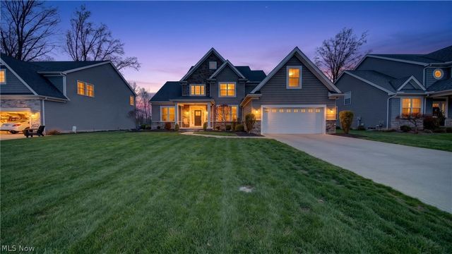 32646 Albion Drive, Avon Lake, OH 44012