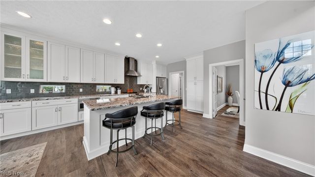 32646 Albion Drive, Avon Lake, OH 44012