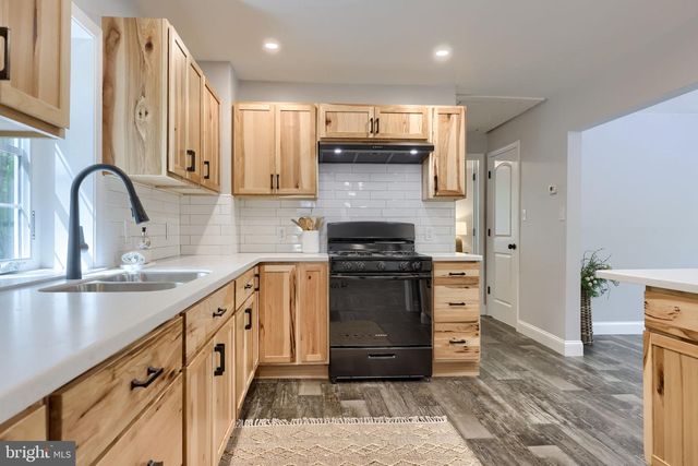 142 RIVER RD, Pequea, PA 17565