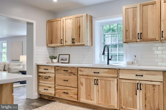 142 RIVER RD, Pequea, PA 17565