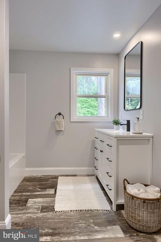 142 RIVER RD, Pequea, PA 17565