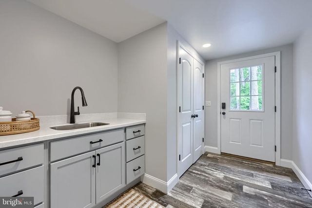142 RIVER RD, Pequea, PA 17565