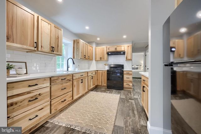 142 RIVER RD, Pequea, PA 17565