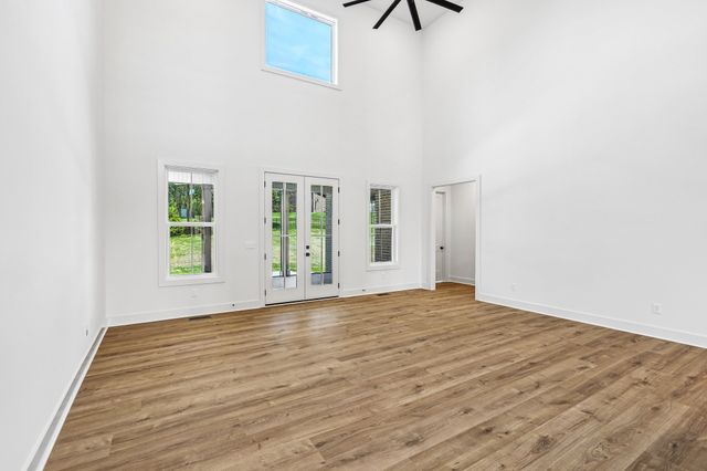104 Wherry Ct, Hendersonville, TN 37075