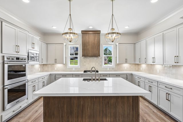 104 Wherry Ct, Hendersonville, TN 37075