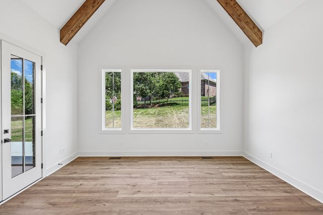104 Wherry Ct, Hendersonville, TN 37075