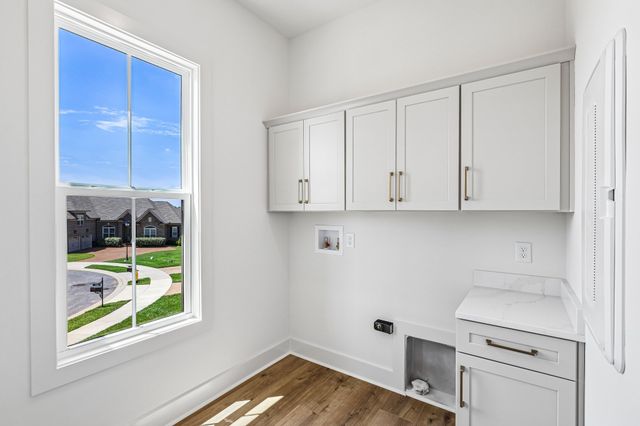 104 Wherry Ct, Hendersonville, TN 37075