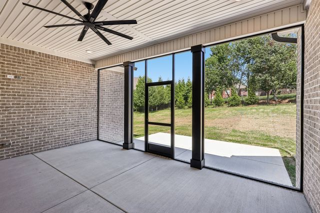 104 Wherry Ct, Hendersonville, TN 37075