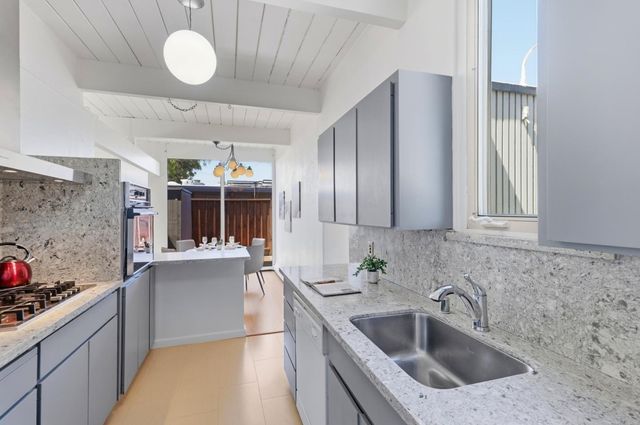 256 E Charleston Road, Palo Alto, CA 94306