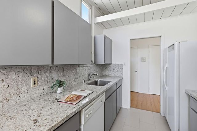 256 E Charleston Road, Palo Alto, CA 94306