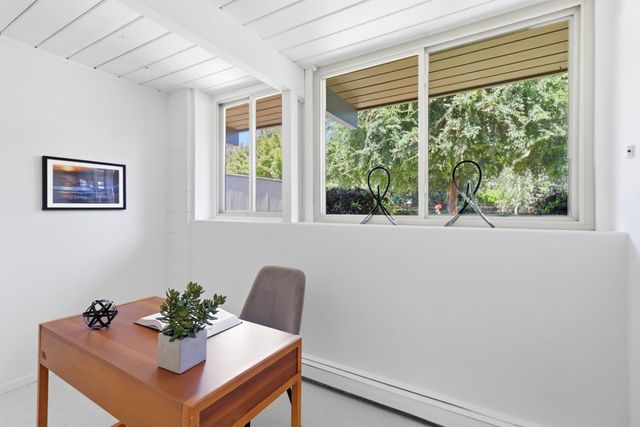 256 E Charleston Road, Palo Alto, CA 94306