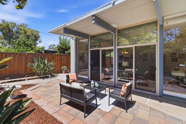 256 E Charleston Road, Palo Alto, CA 94306