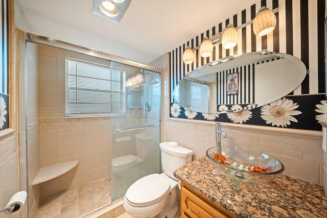 56 Windsor C, West Palm Beach, FL 33417