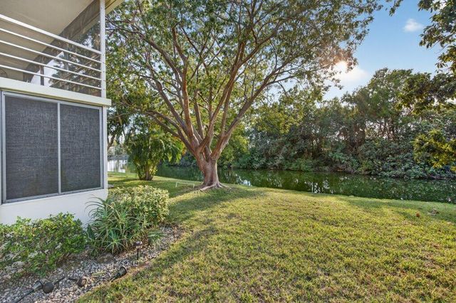 56 Windsor C, West Palm Beach, FL 33417