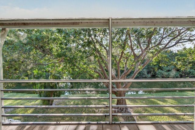 56 Windsor C, West Palm Beach, FL 33417