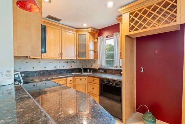 56 Windsor C, West Palm Beach, FL 33417