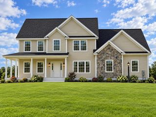 53 Daniel Road, Derry, NH 03038