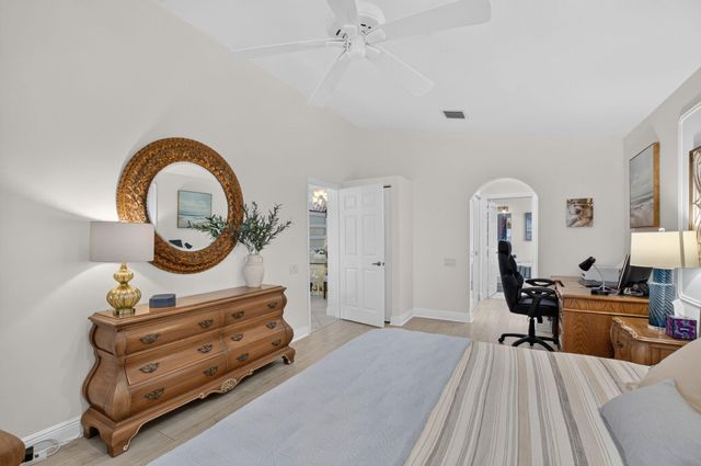 6746 Sun River Road, Boynton Beach, FL 33437