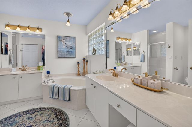 6746 Sun River Road, Boynton Beach, FL 33437
