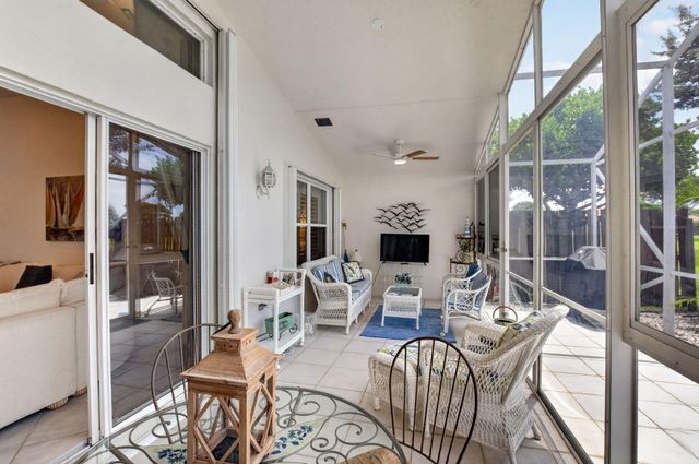 6746 Sun River Road, Boynton Beach, FL 33437