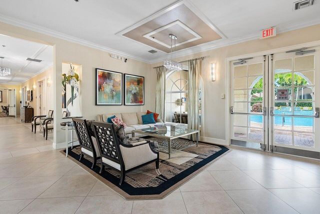 6746 Sun River Road, Boynton Beach, FL 33437