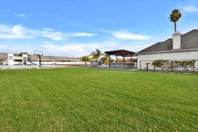 194 Lantz Drive, Morgan Hill, CA 95037