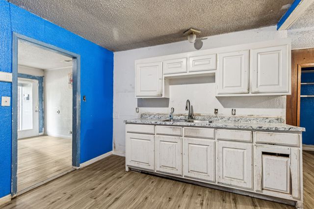 609 Rosemere Avenue, Fort Worth, TX 76111