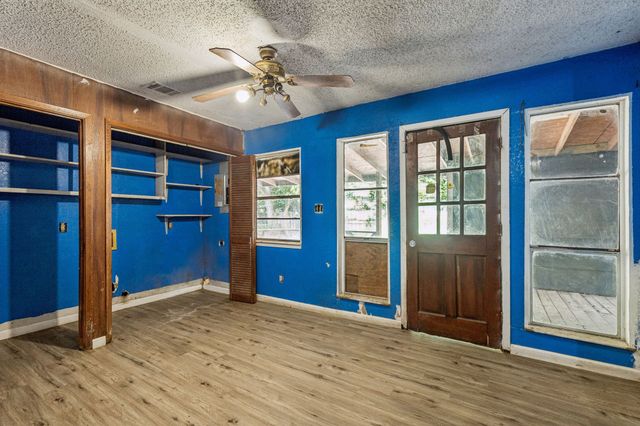 609 Rosemere Avenue, Fort Worth, TX 76111