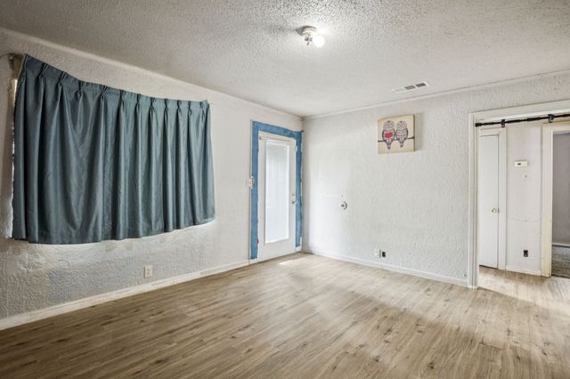609 Rosemere Avenue, Fort Worth, TX 76111