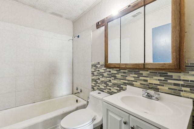609 Rosemere Avenue, Fort Worth, TX 76111