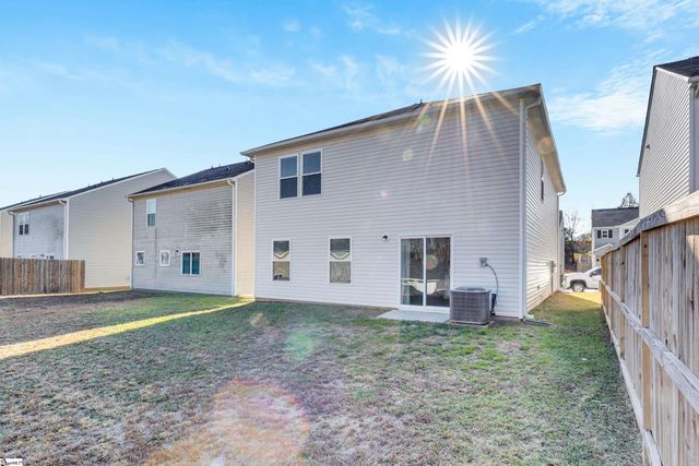 667 Farmstead Trail, Inman, SC 29349