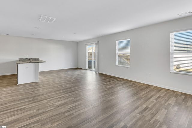 667 Farmstead Trail, Inman, SC 29349