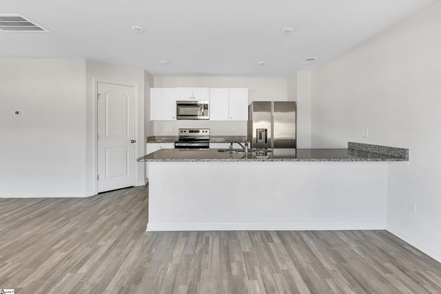 667 Farmstead Trail, Inman, SC 29349