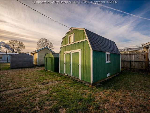 133 Rockwood Drive, Bancroft, WV 25011