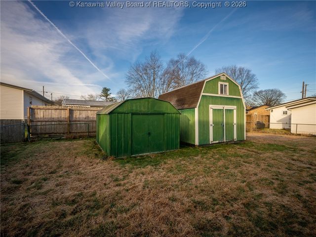 133 Rockwood Drive, Bancroft, WV 25011