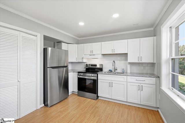 219 Fairview Drive, Greenville, SC 29609
