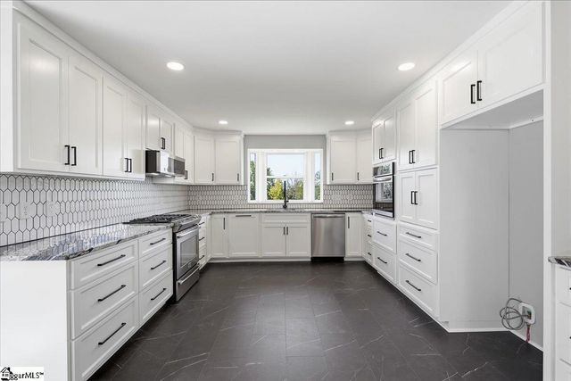 219 Fairview Drive, Greenville, SC 29609