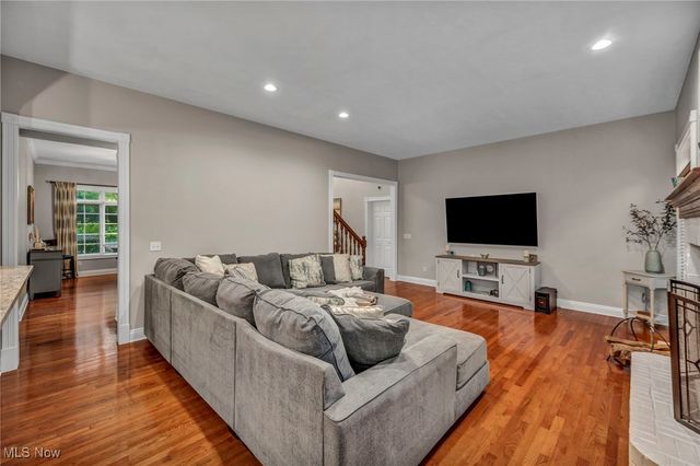 7955 Forest Valley Lane, Concord, OH 44077