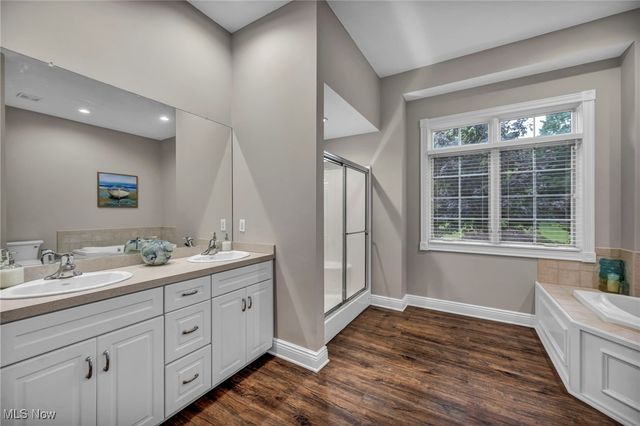 7955 Forest Valley Lane, Concord, OH 44077