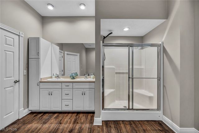 7955 Forest Valley Lane, Concord, OH 44077